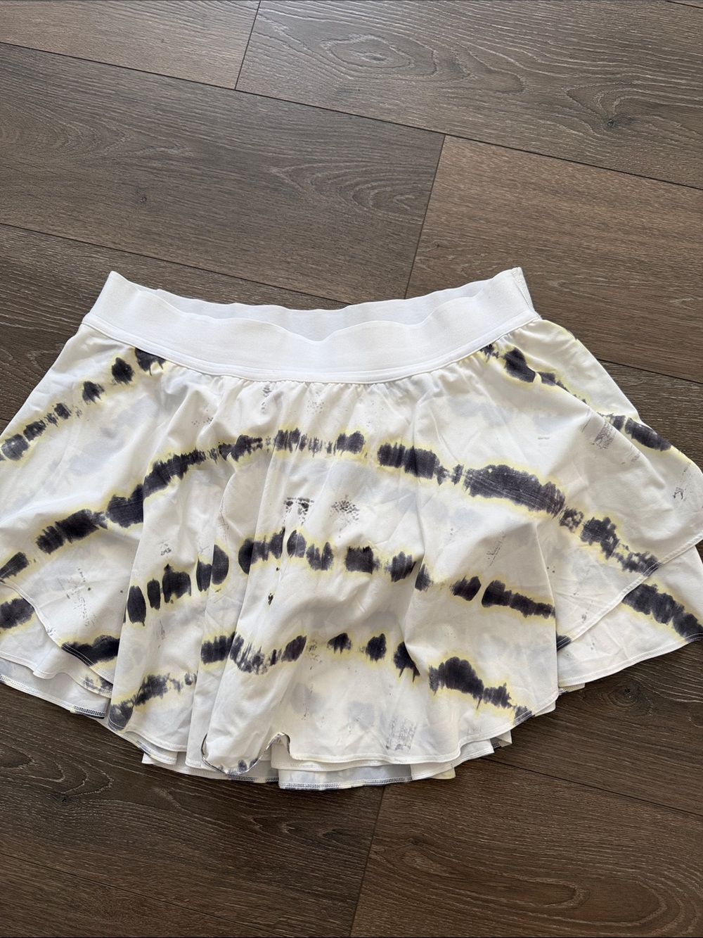 Lululemon Court Rival High-Rise Skirt - Size 14